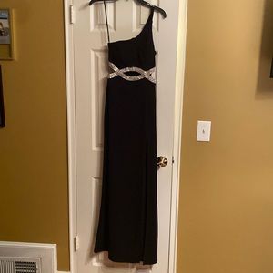 One shoulder dress